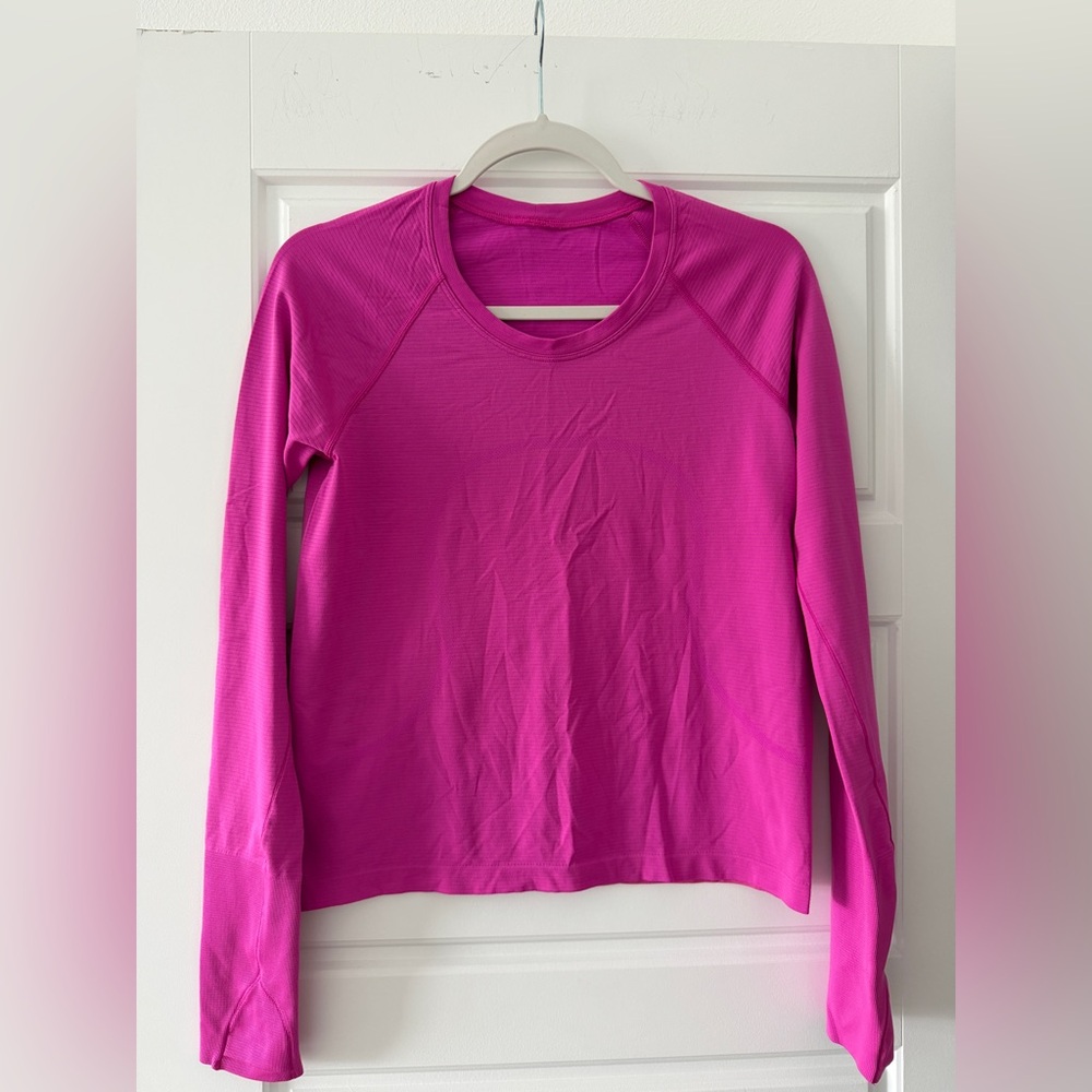 Swiftly Tech Long-Sleeve Shirt 2.0
*Waist Length